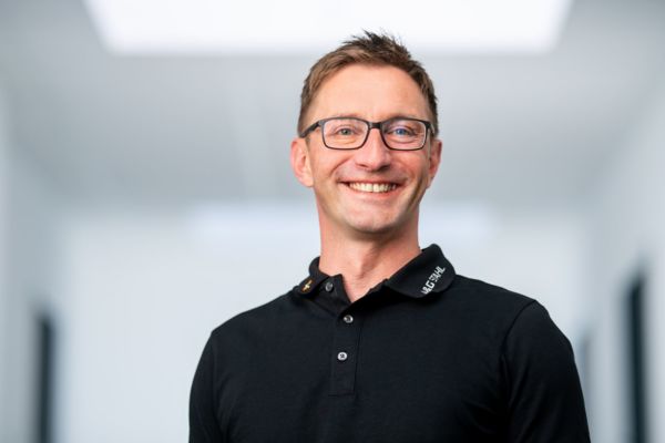 AG_Stahl_Mitarbeiter_Sebastian_Karchs
